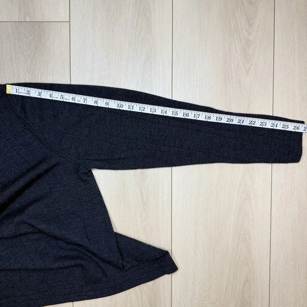 VTG Banana Republic Mens L Gray Merino Wool V Neck Sweater Italian Knit Pullover